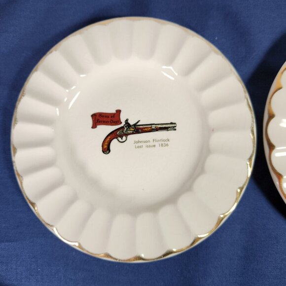 Guns Of Former Days Saucers Plates Set 2 Double Derringer & Johnson Flintlock - Picture 2 of 10